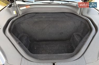Лифтбек Tesla Model S 2015 в Коростене