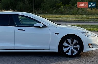 Лифтбек Tesla Model S 2020 в Львове