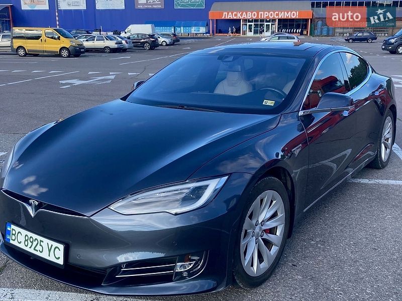 Ліфтбек Tesla Model S 2016 в Львові фото 2 Ліфтбек Tesla Model S 2016 в Львові