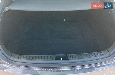Ліфтбек Tesla Model S 2016 в Львові фото 14 Ліфтбек Tesla Model S 2016 в Львові