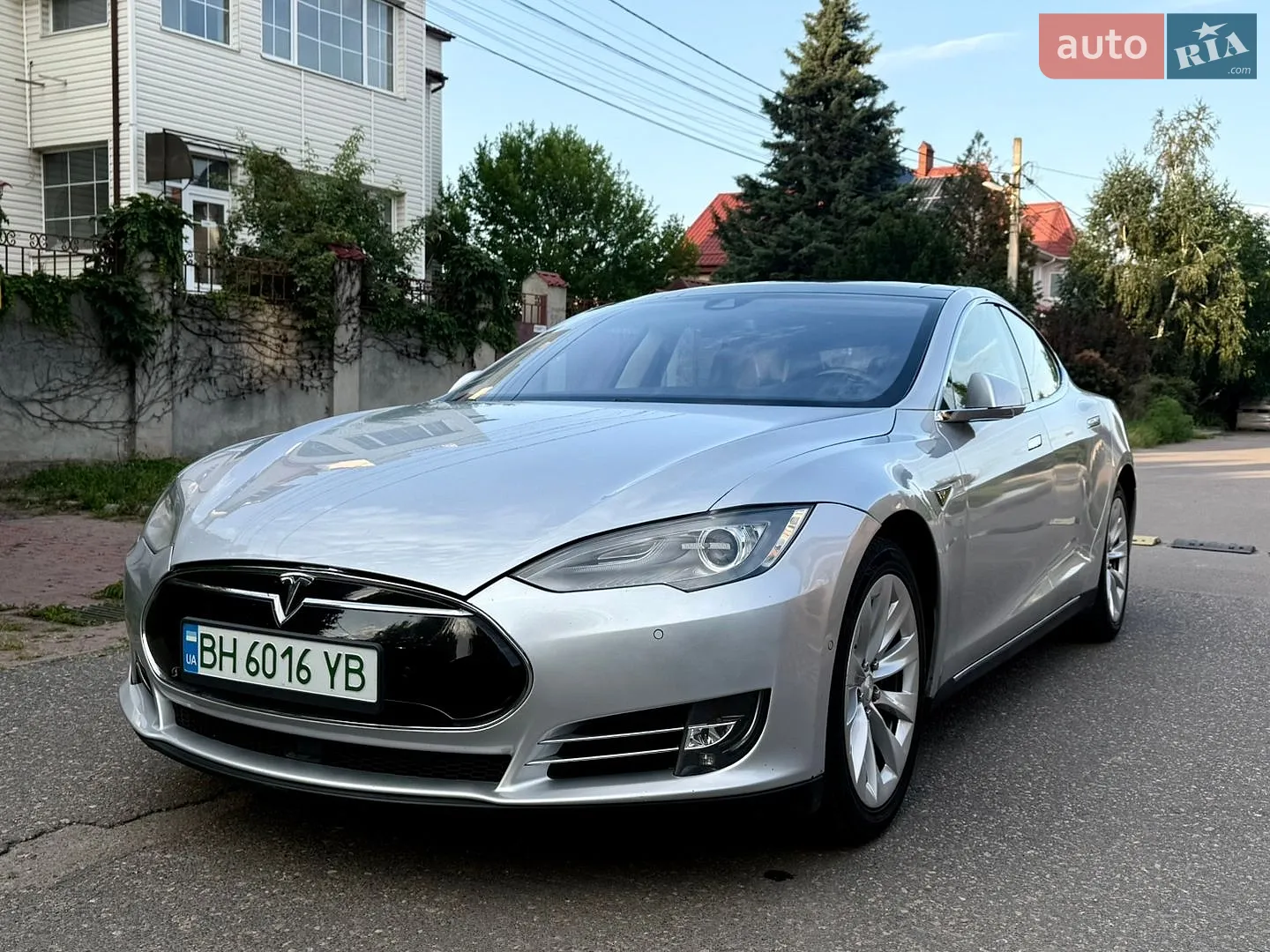 2015 Tesla Model S - фото 1