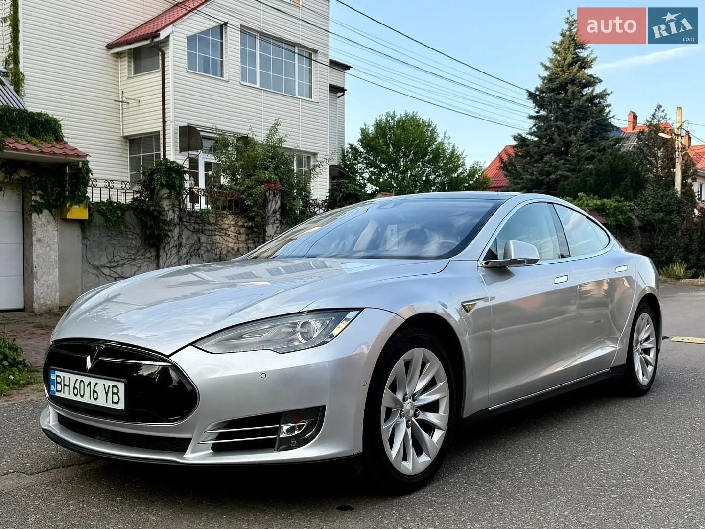 2015 Tesla Model S - мініатюра 2