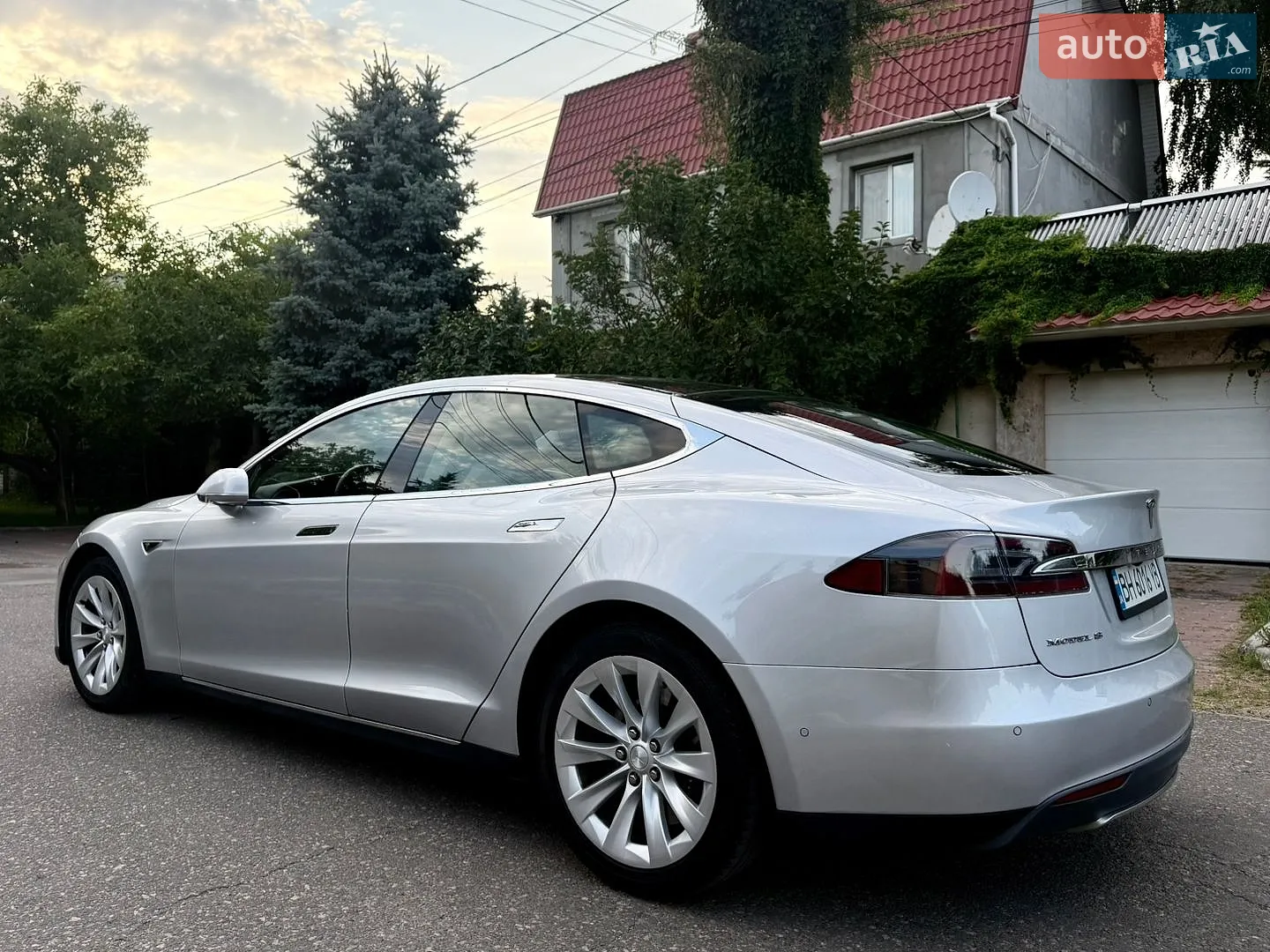 2015 Tesla Model S - мініатюра 4