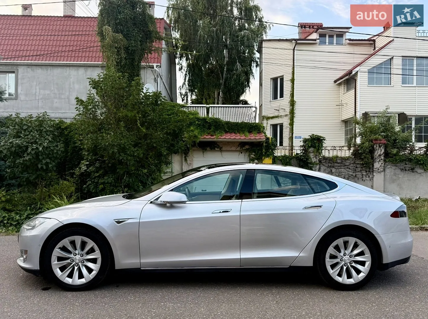 2015 Tesla Model S - мініатюра 3