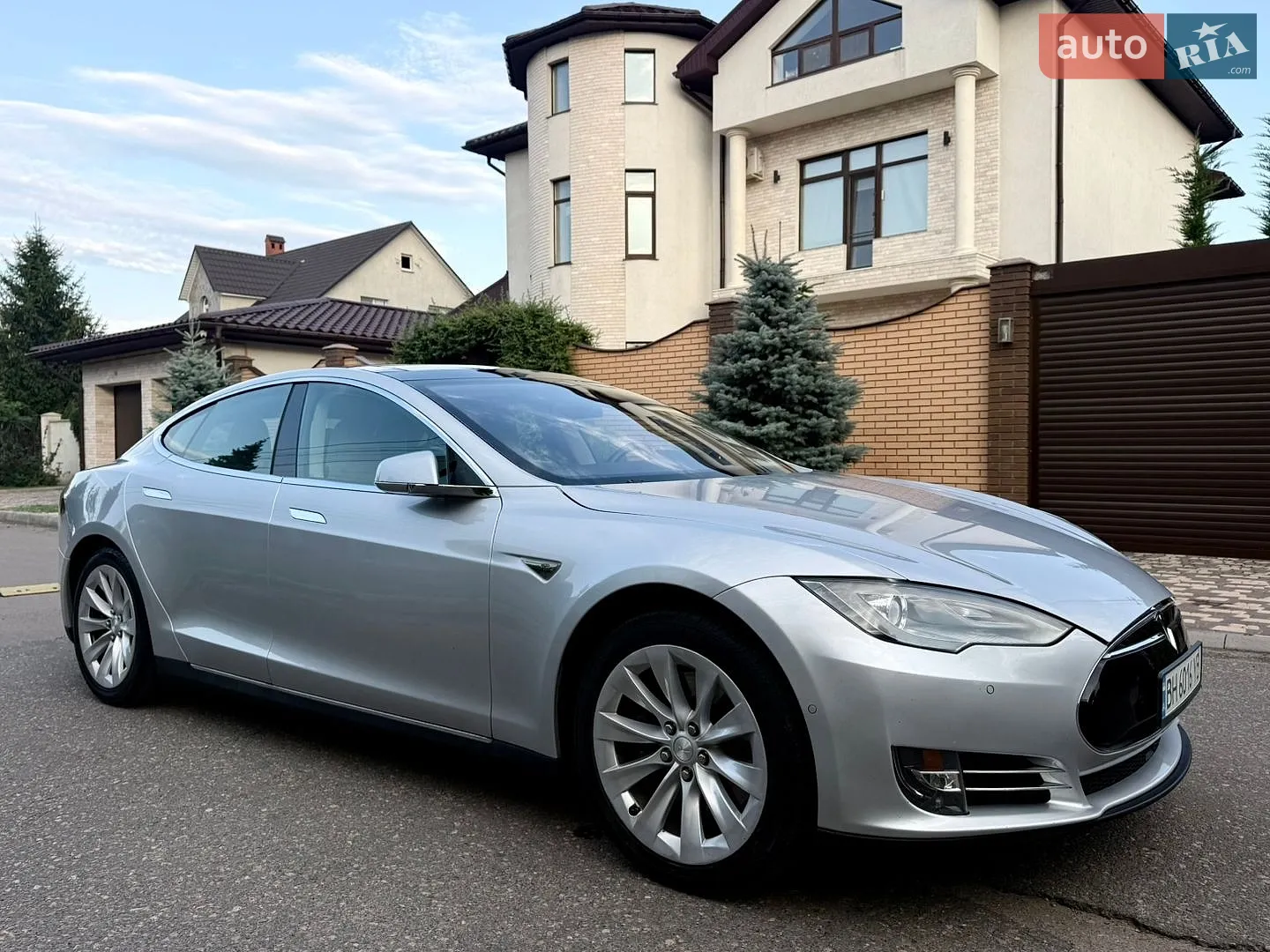 2015 Tesla Model S - мініатюра 10