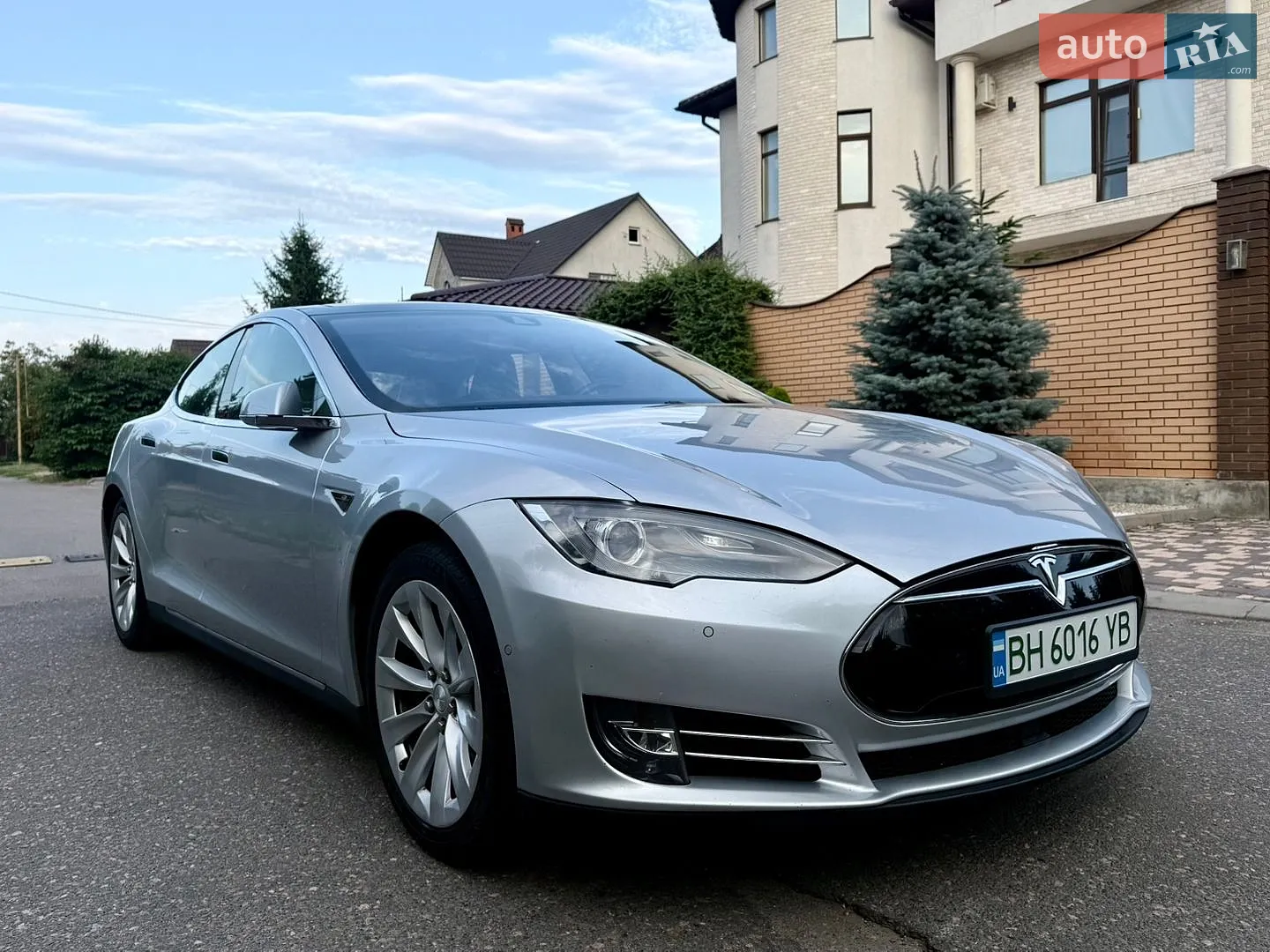 2015 Tesla Model S - мініатюра 11