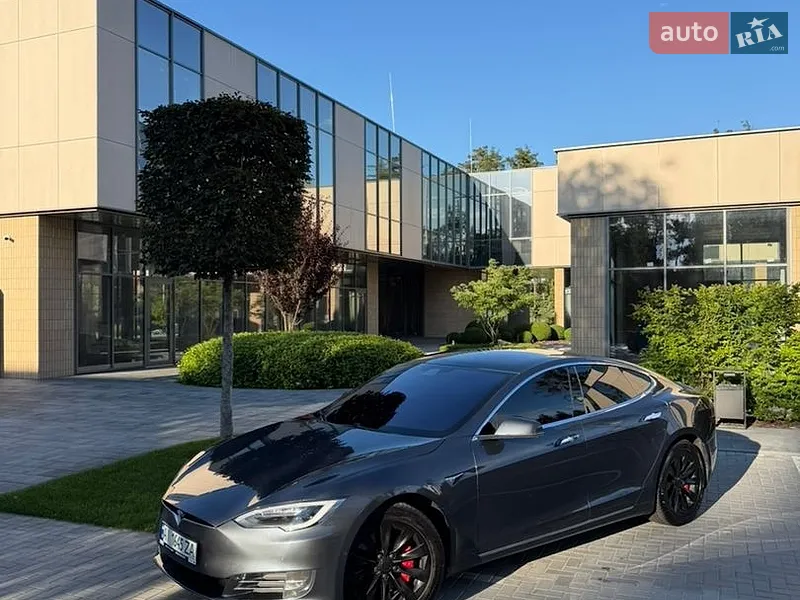 Tesla Model S