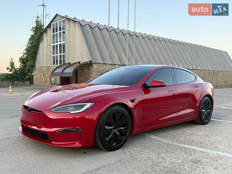 Лифтбек Tesla Model S 2022 в Виннице