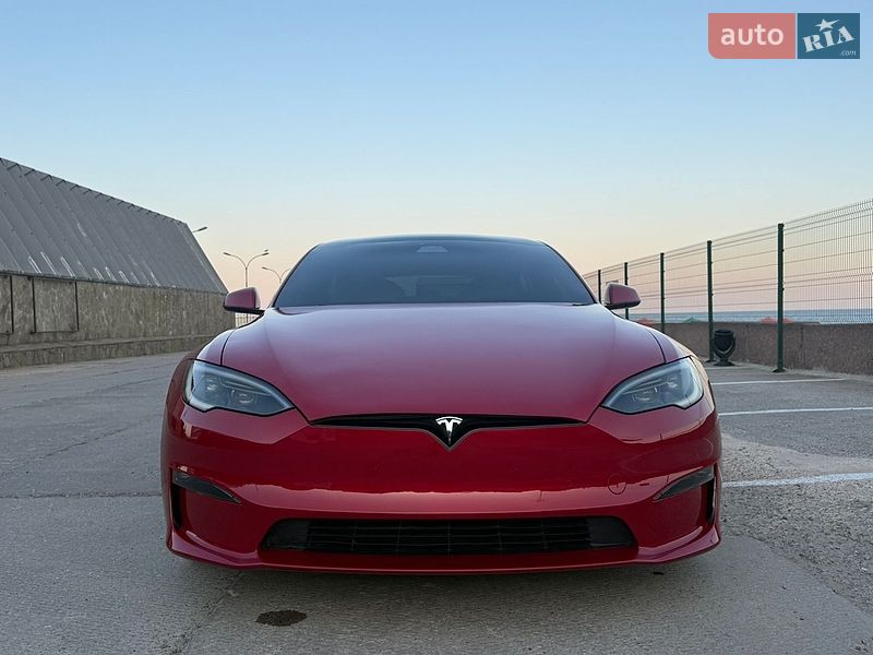 Лифтбек Tesla Model S 2022 в Виннице