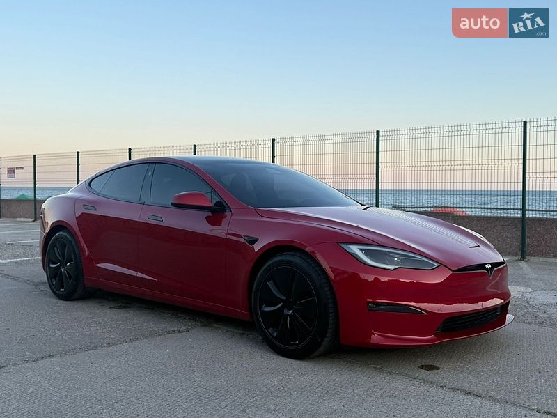 Лифтбек Tesla Model S 2022 в Виннице