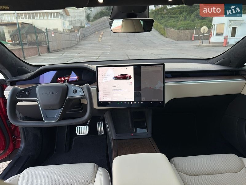 Лифтбек Tesla Model S 2022 в Виннице