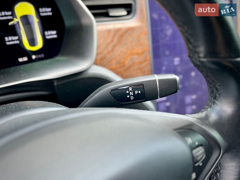 Лифтбек Tesla Model S 2019 в Днепре