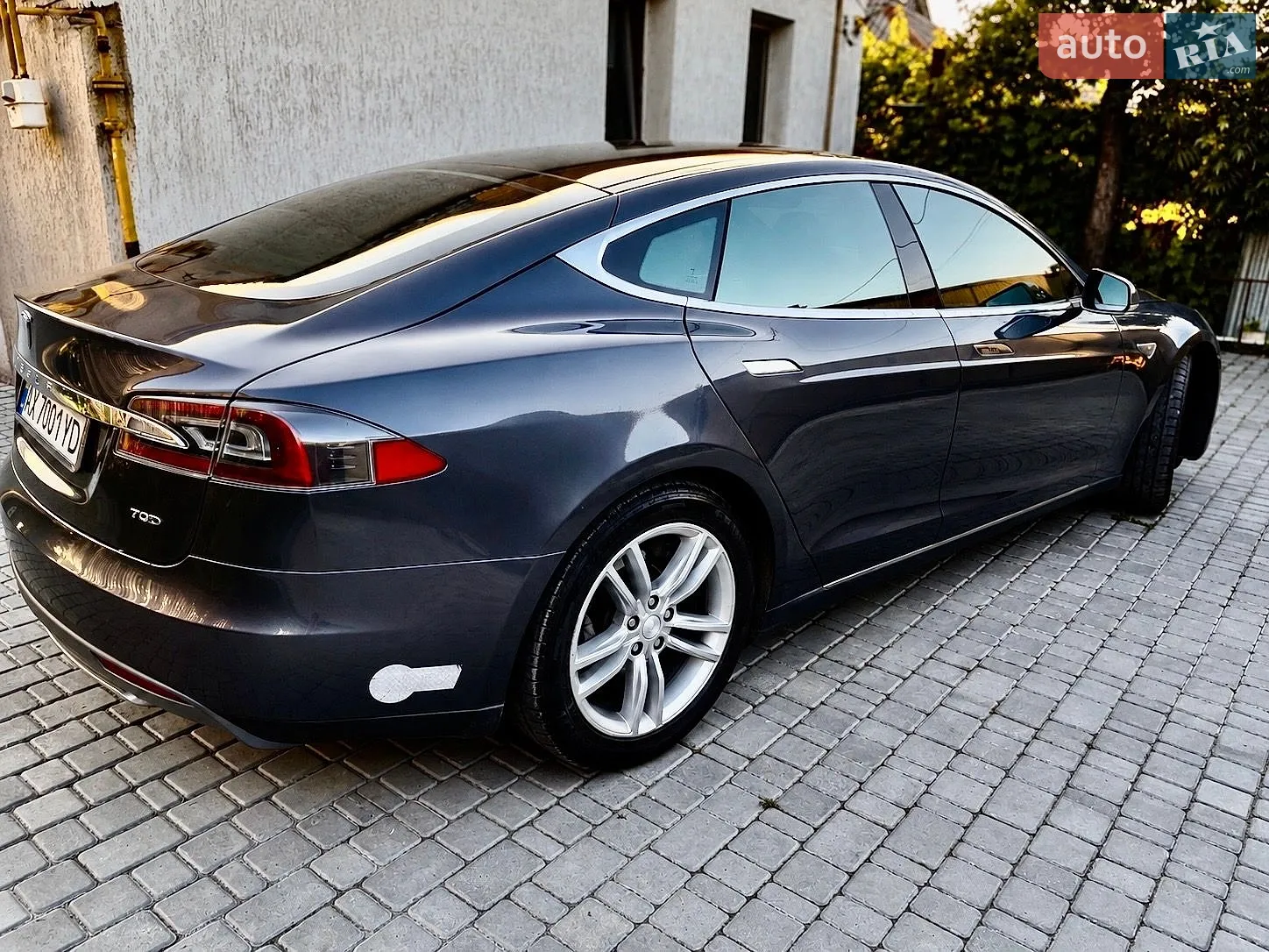2015 Tesla Model S - мініатюра 3