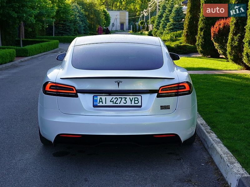 Лифтбек Tesla Model S 2022 в Киеве фото 7 Лифтбек Tesla Model S 2022 в Киеве