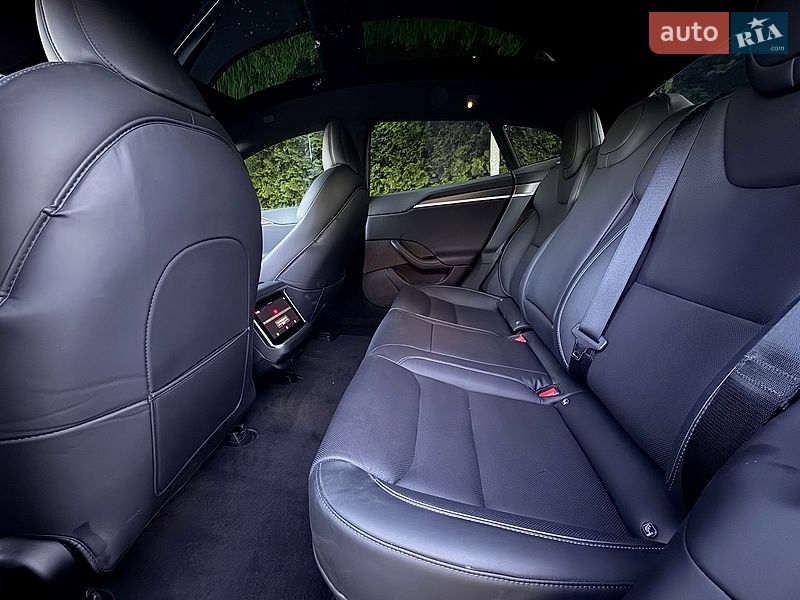 Лифтбек Tesla Model S 2022 в Киеве фото 28 Лифтбек Tesla Model S 2022 в Киеве