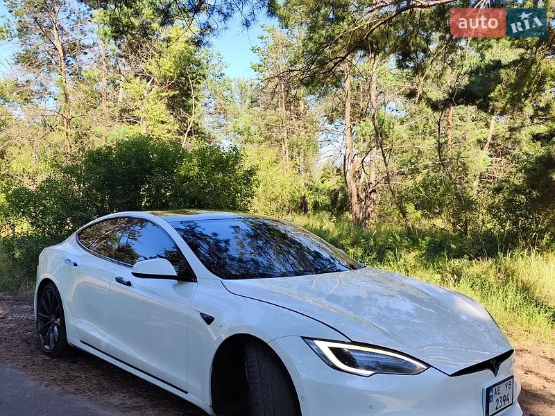 Tesla Model S 2017