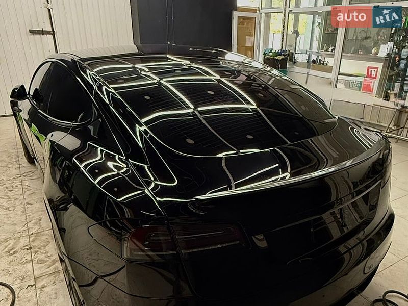Ліфтбек Tesla Model S 2022 в Києві