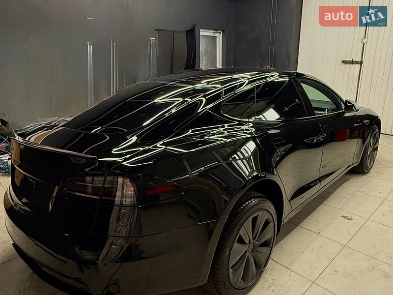 Ліфтбек Tesla Model S 2022 в Києві
