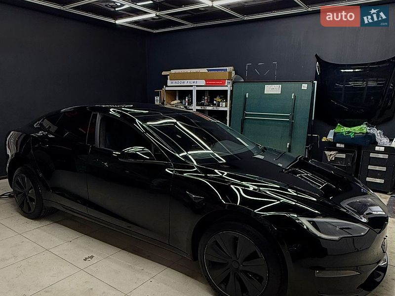 Ліфтбек Tesla Model S 2022 в Києві