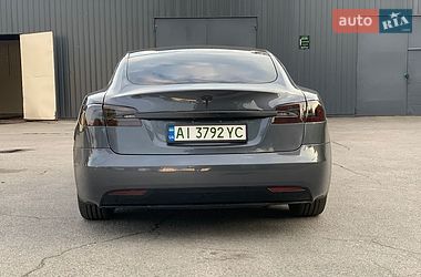 Лифтбек Tesla Model S 2017 в Сквире