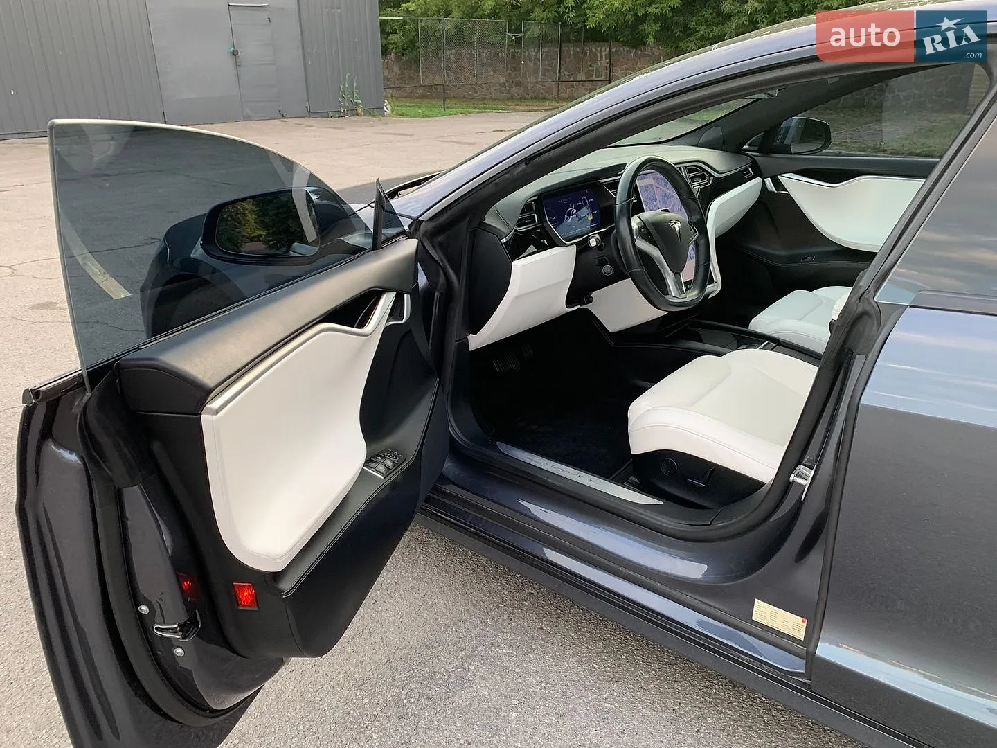 2017 Tesla Model S - мініатюра 27
