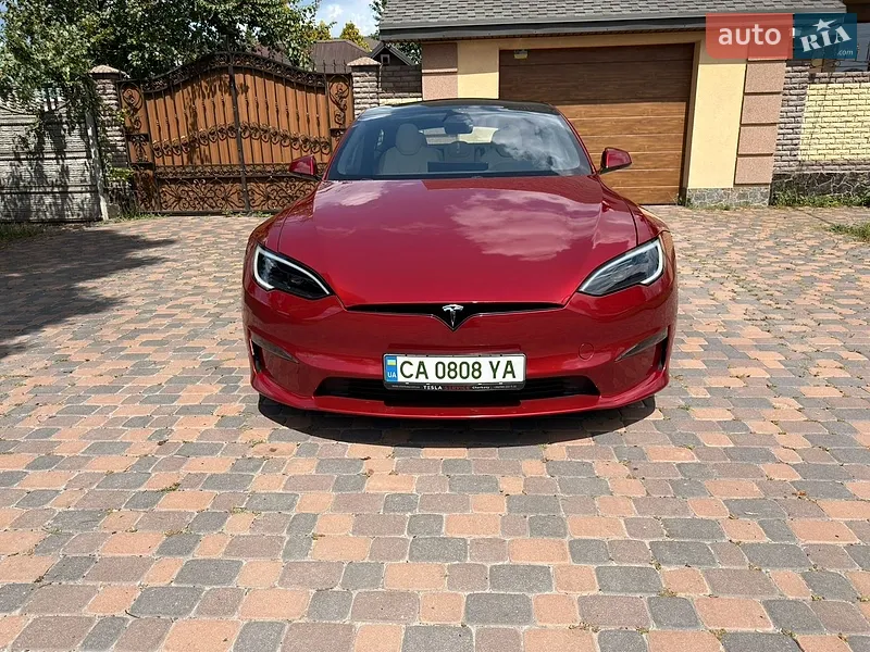 Tesla Model S 2023