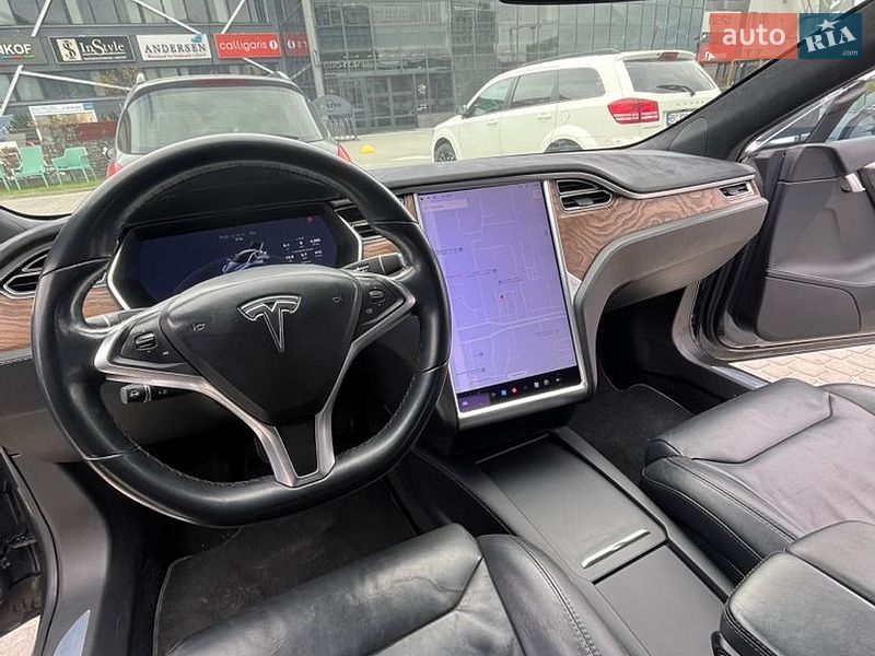 Лифтбек Tesla Model S 2017 в Львове фото 14 Лифтбек Tesla Model S 2017 в Львове