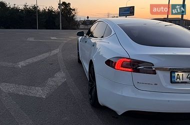 Ліфтбек Tesla Model S 2016 в Бучі фото 6 Ліфтбек Tesla Model S 2016 в Бучі