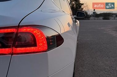 Ліфтбек Tesla Model S 2016 в Бучі фото 9 Ліфтбек Tesla Model S 2016 в Бучі