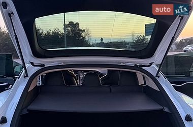 Ліфтбек Tesla Model S 2016 в Бучі фото 19 Ліфтбек Tesla Model S 2016 в Бучі