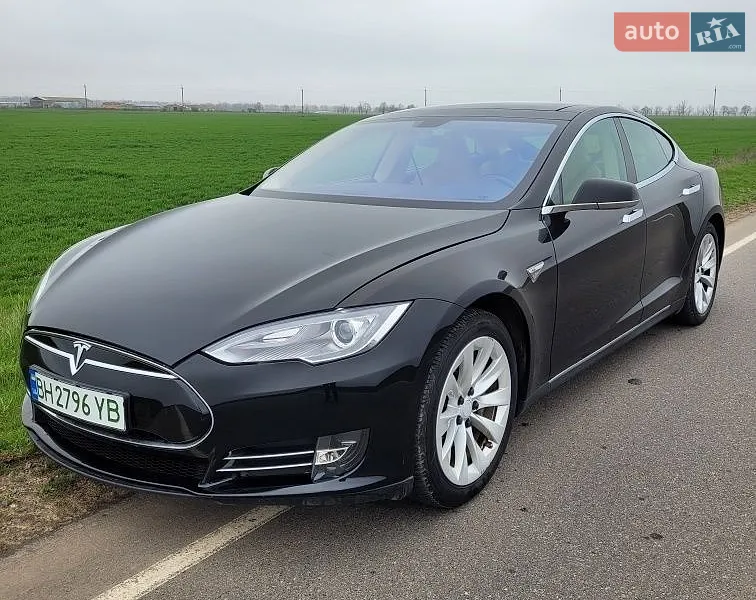 Tesla Model S