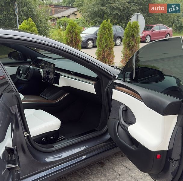 Ліфтбек Tesla Model S 2023 в Львові фото 2 Ліфтбек Tesla Model S 2023 в Львові