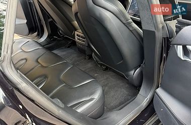 Ліфтбек Tesla Model S 2015 в Києві