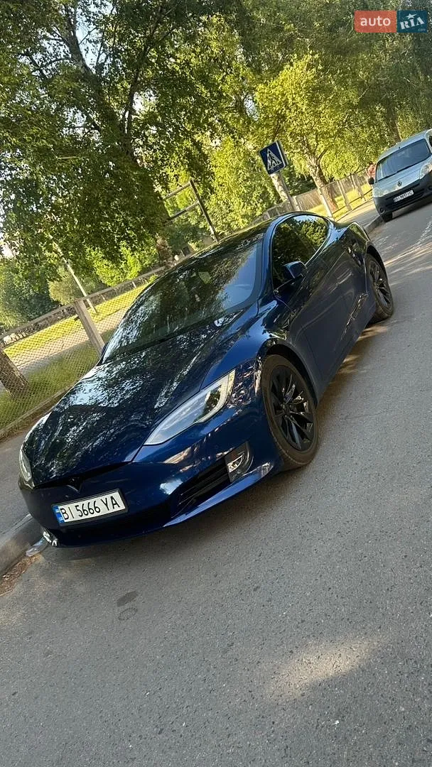 2017 Tesla Model S - фото 1