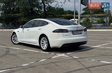 Лифтбек Tesla Model S 2017 в Одессе