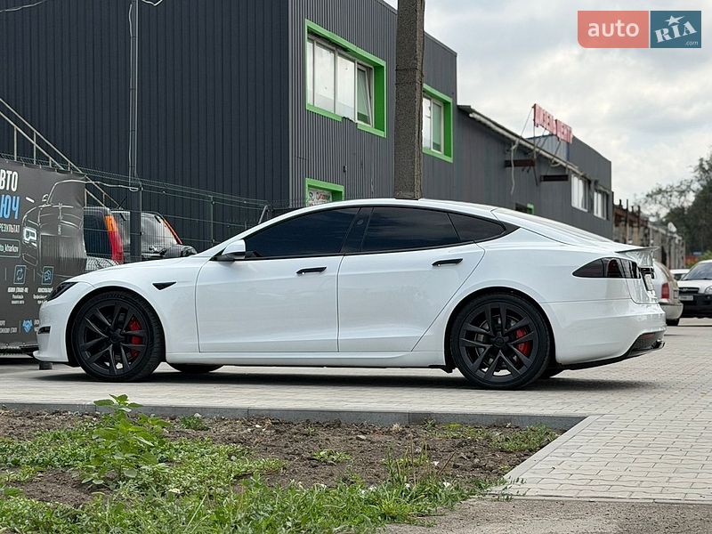 Лифтбек Tesla Model S 2023 в Первомайске