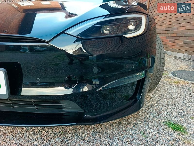 Лифтбек Tesla Model S 2022 в Киеве