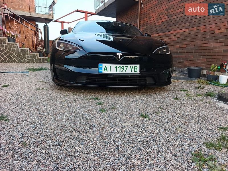 Лифтбек Tesla Model S 2022 в Киеве