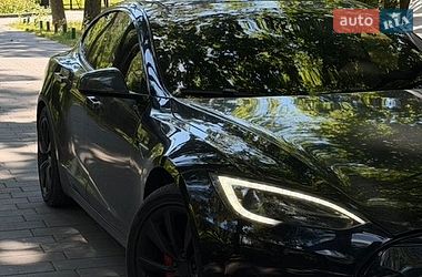 Ліфтбек Tesla Model S 2015 в Києві фото 18 Ліфтбек Tesla Model S 2015 в Києві