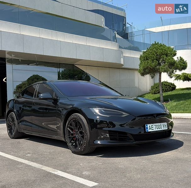 Лифтбек Tesla Model S 2018 в Днепре фото 2 Лифтбек Tesla Model S 2018 в Днепре