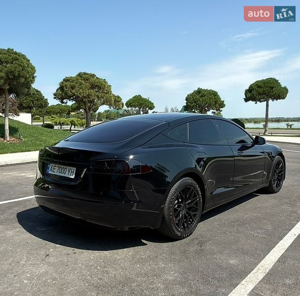 Лифтбек Tesla Model S 2018 в Днепре фото 5 Лифтбек Tesla Model S 2018 в Днепре