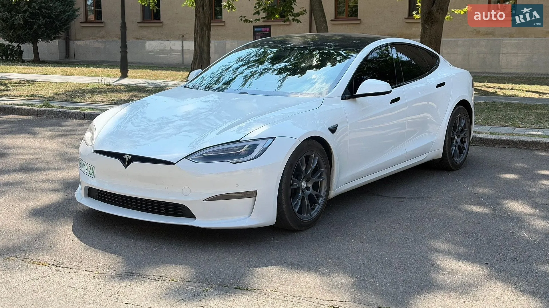 2022 Tesla Model S - мініатюра 5