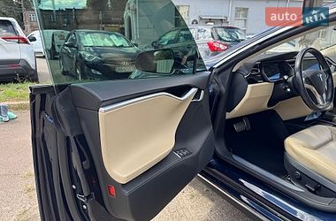 Лифтбек Tesla Model S 2014 в Киеве
