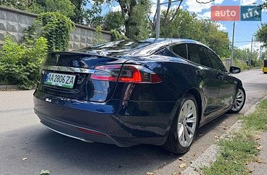 Лифтбек Tesla Model S 2014 в Киеве