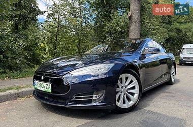 Лифтбек Tesla Model S 2014 в Киеве