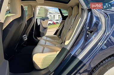 Ліфтбек Tesla Model S 2014 в Києві