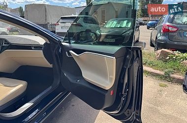 Лифтбек Tesla Model S 2014 в Киеве