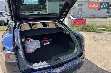 Лифтбек Tesla Model S 2014 в Киеве