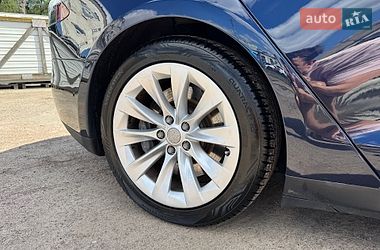 Лифтбек Tesla Model S 2014 в Киеве