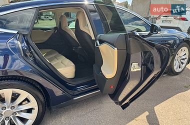 Ліфтбек Tesla Model S 2014 в Києві